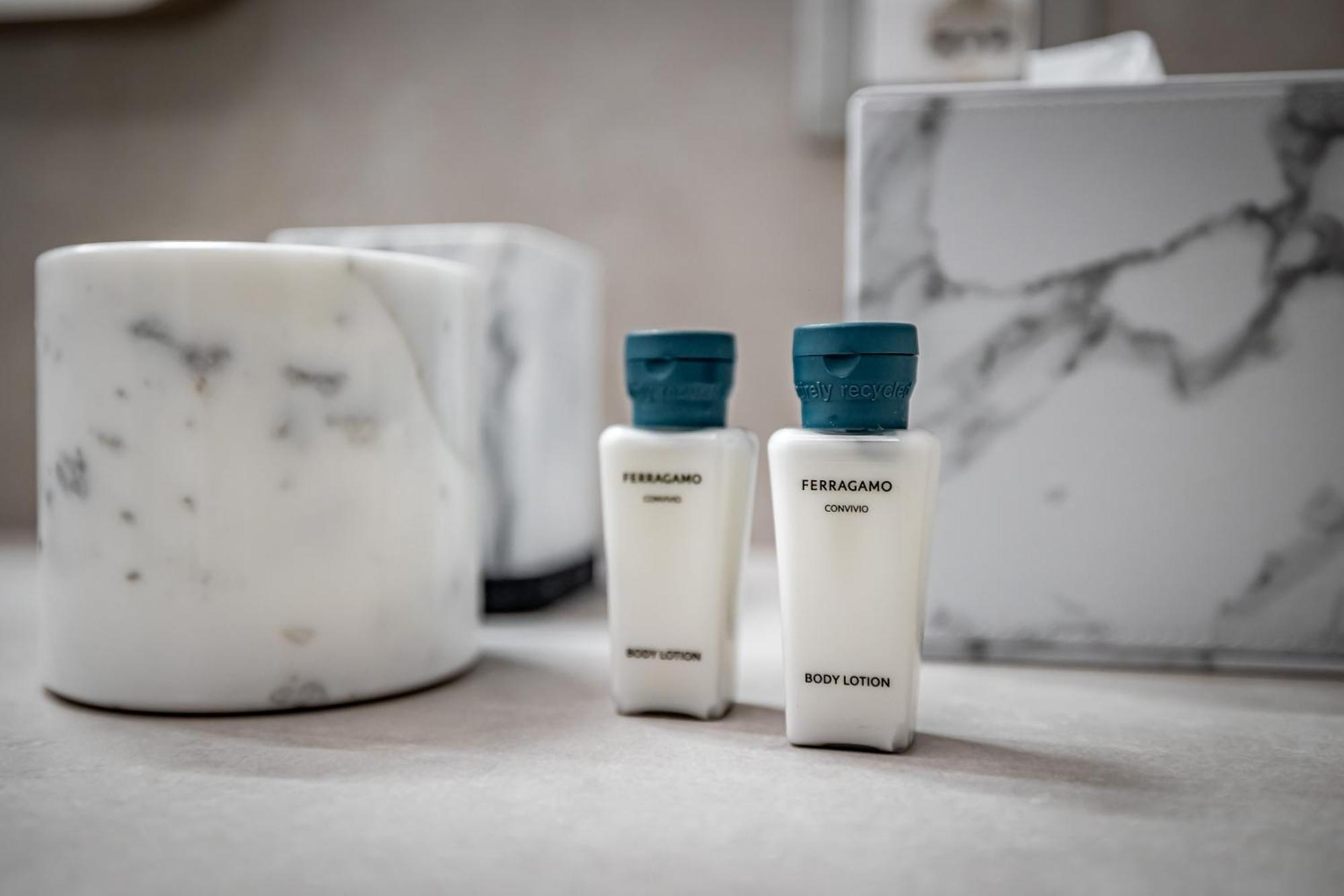Dimora Collection - Le Corti - Boutique Luxury Suites In A Restored 13Th Century Convent, With Sauna And Gym (Adults Only) Florence Extérieur photo
